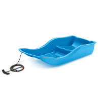 Det verkar som att det är blåa snöskyfflar från Prosperplast.