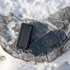Solcellsladdare PowerBank Kruger&Matz 10000mAh Li-ion med 3 olika ändar | HandlaSmidigt.se