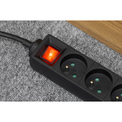 Nätadapter förlängningskabel Rebel svart 5 uttag med strömbrytare, kabel 5m (1,5mm)