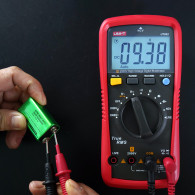 Universal mätare Uni-T UT892