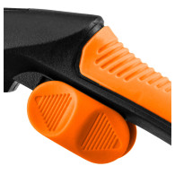 Beskärningssax 210 mm, klippkapacitet upp till 20 mm, material: PP, handtag med TPR-gummibeläggning.