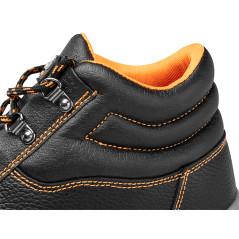 Läderstövlar S1 SRC, stålhätta, storlek 47.