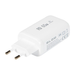 76-013- Nätadapter med dubbla USB-portar och USB-C 65W