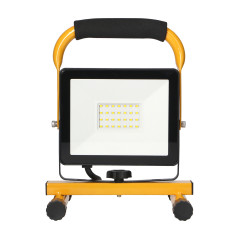 Bärbar LED-strålkastare CAVO 30W, på stativ, 2400 lm, IP65, 4000K, med 1,5m kabel | HandlaSmidigt.se