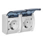 Dubbel uttag 2x2P+Z Schuko AQUATIC, IP44, vit dimmad