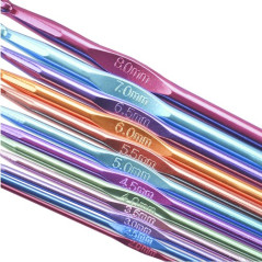 Set med 12 virknålar.