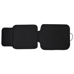 Huvudet under bilbarnstolen