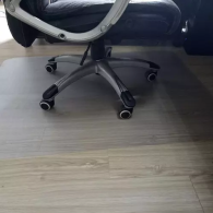 Stolskydd 90x130cm RUHHY - mjölkvit