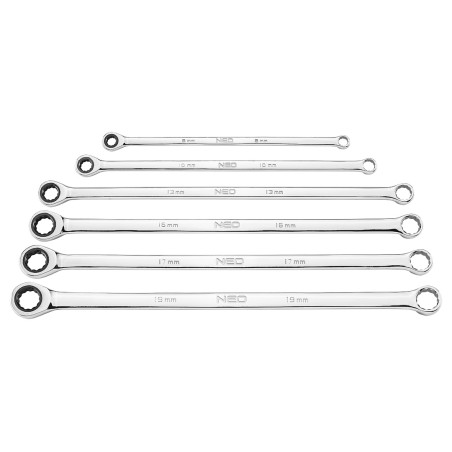 Nyckelringar med ratt, långa, set om 6 stycken, 8 - 19 mm, mjukt fodral