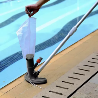 Poolbotten dammsugare