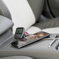 Bilöverförare med Bluetooth-funktion och USB-port