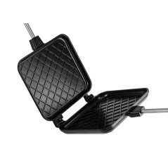 Sandwichgrill för lägereld.