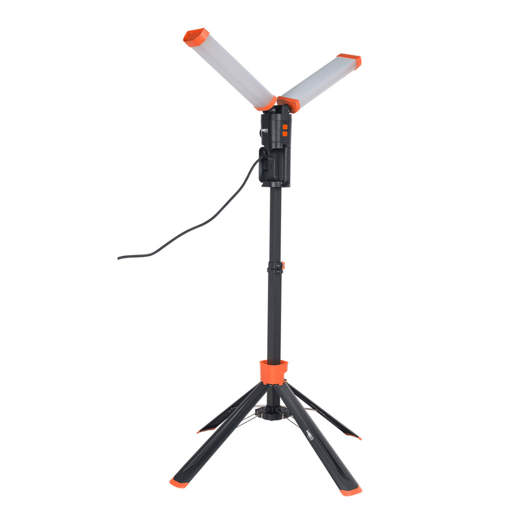 Dubbel lampa 360 grader 2x4300lm Dubbel lampa 360 grader 2x4300lm