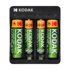 USB-laddare Kodak, 2xAA och 2xAAA + 2 st. uppladdningsbara batterier AA 700mAh och 2 st. uppladdningsbara batterier AAA 350mAh