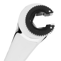 Nyckel med öppen ring, försedd med räfflor, 18 mm