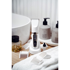 CR 2841 Hårklippare med LCD-skärm och laddningsställ