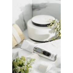 CR 2841 Hårklippare med LCD-skärm och laddningsställ