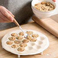 DA21A Degformare för pierogideg med 19 hål