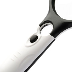 AG583 Förstoringsglas 3/45x med LED