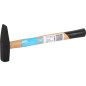 En smedhammare med trähandtag 500g