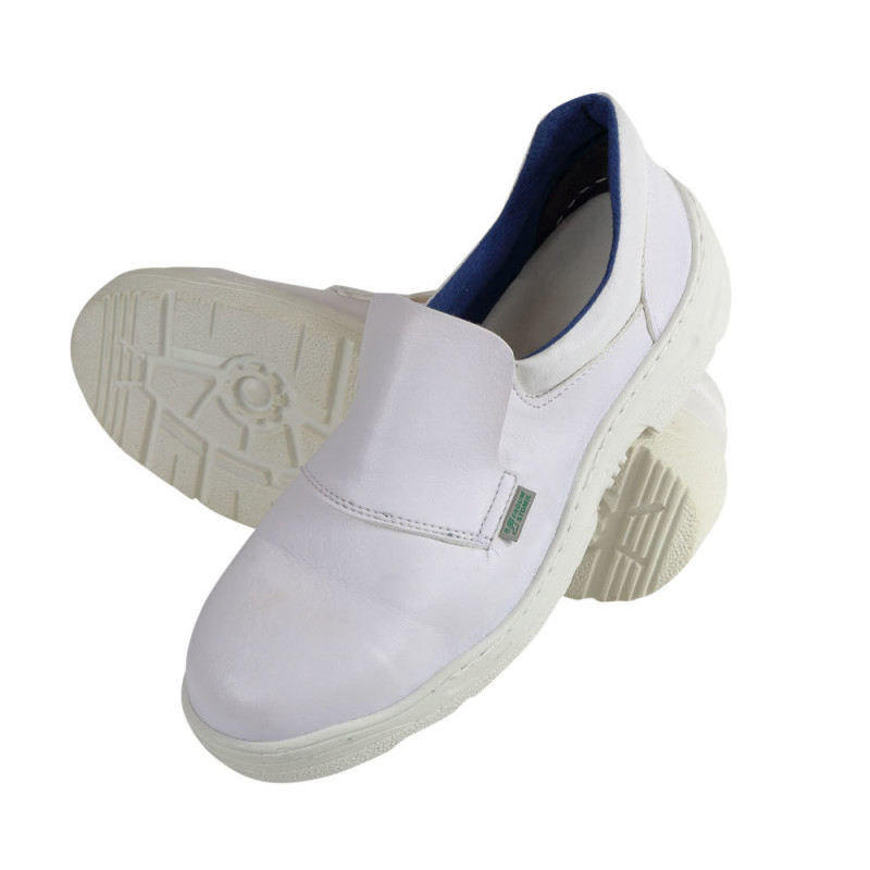 Halvskor i vitt mikrofiber, (910p/3f), s2 src, '39', ce, fagum