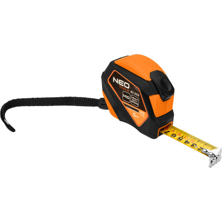 Måttband av stål 5 m x 25 mm, självlåsande, stoppknapp, magnet | HandlaSmidigt.se
