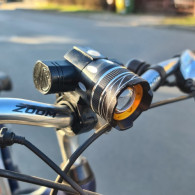 Cykellykta T6 USB + bakljus 23681