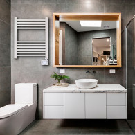 AD 7823 Elektrisk badrumsradiator med LED-ljus
