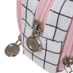 Pennfodral med tre fack - rutig Maaleo24514