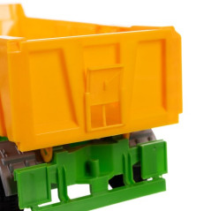 Jordbrukstraktor med släpvagn 24711