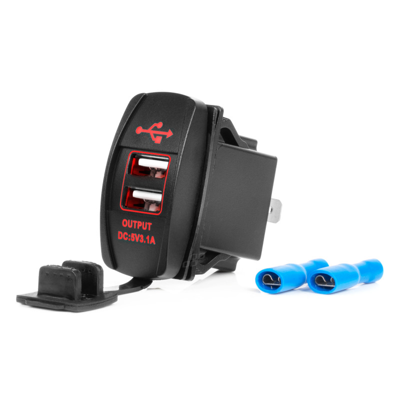 Bil laddare med vattentäta USB-uttag i form av en båt 2x USB 12V 24V amio-04228