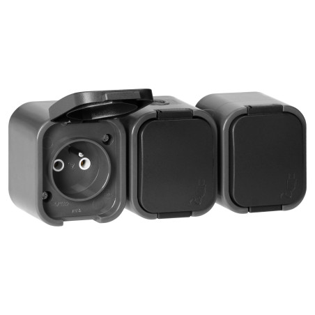 Utomhusuttag med tre uttag för 3x2P+Z, stänksäkert med lock B2, IP54, NT-316 B2, grå/svart.