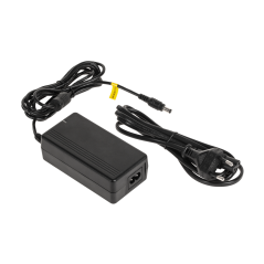 Switchad strömförsörjning 12V 5A 2,5/5,5