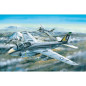 Modell av plast A-6A Intruder