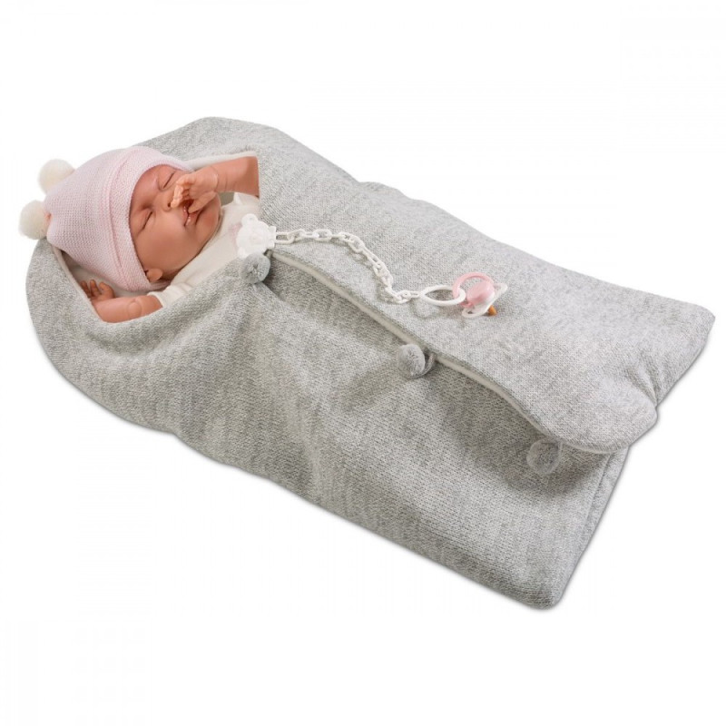 Docka med ljud 42 cm, gråter och säger mamma, pappa.