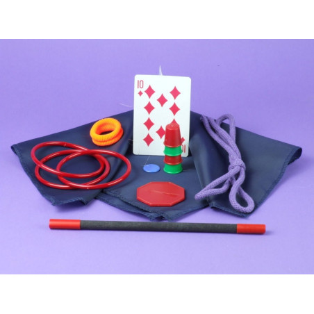 Liten magiker med 18 trick.