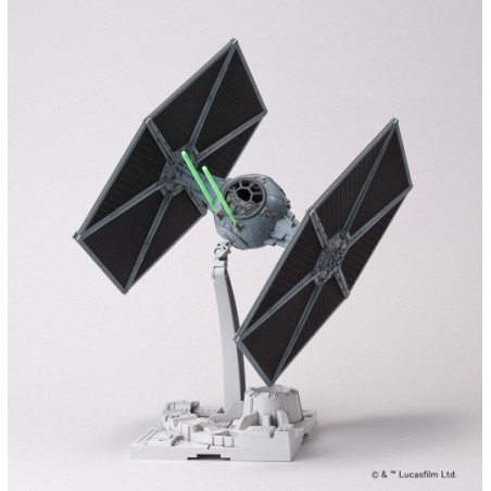 Modell av plast Star Wars Tie Fighter