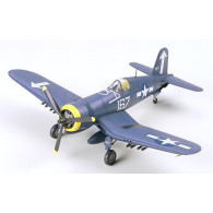 Modell av plast Vought F4U-1D Corsair