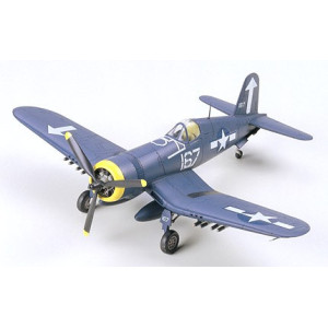 Modell av plast Vought F4U-1D Corsair