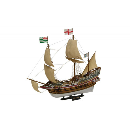 Modell av plastfartyget Golden Hind