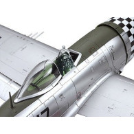 Modell i plast av P-47D Thunderbolt Bubbletop