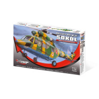 Modell av en plasthelikopter PZL W-3T Sokół.