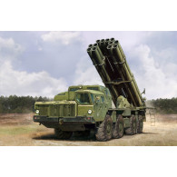 Modell i plast av den ryska 9A52-2 Smerch-M flerraket.
