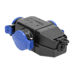 Grenuttagsspruta med stänkskydd och stöttålig, IP44, 3 uttag 2P+Z, 16A, 230V AC.