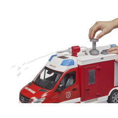Fordonet MB Sprinter brandbil med vattenslang | HandlaSmidigt.se