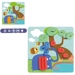 Set med plastinlerlek med en degpress.