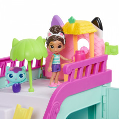 Set med figurer: katt, hus, båt, kryssningsfartyg, sjöjungfru och kattungar.