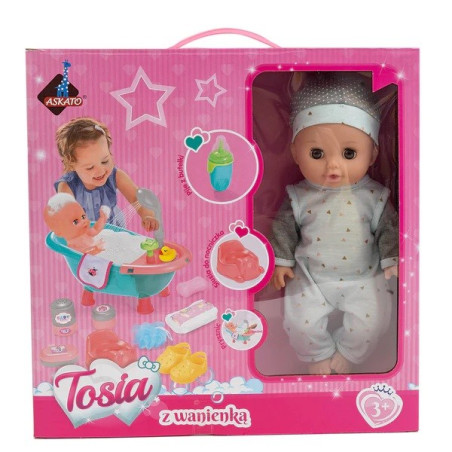 Dockan Tosia med badkaret