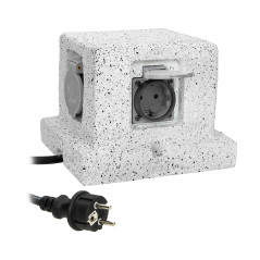 Trädgårdsuttag STOLPE, 4x2P+Z (schuko), gummikabel H07RN-F 3x1,5mm², 3m