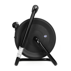 Förlängningssladd med 4 uttag 2P+Z (Schuko), PVC-kabel H05VV-F 3x1.5mm², längd - 30m, Termik, Skydd mot överbelastning.